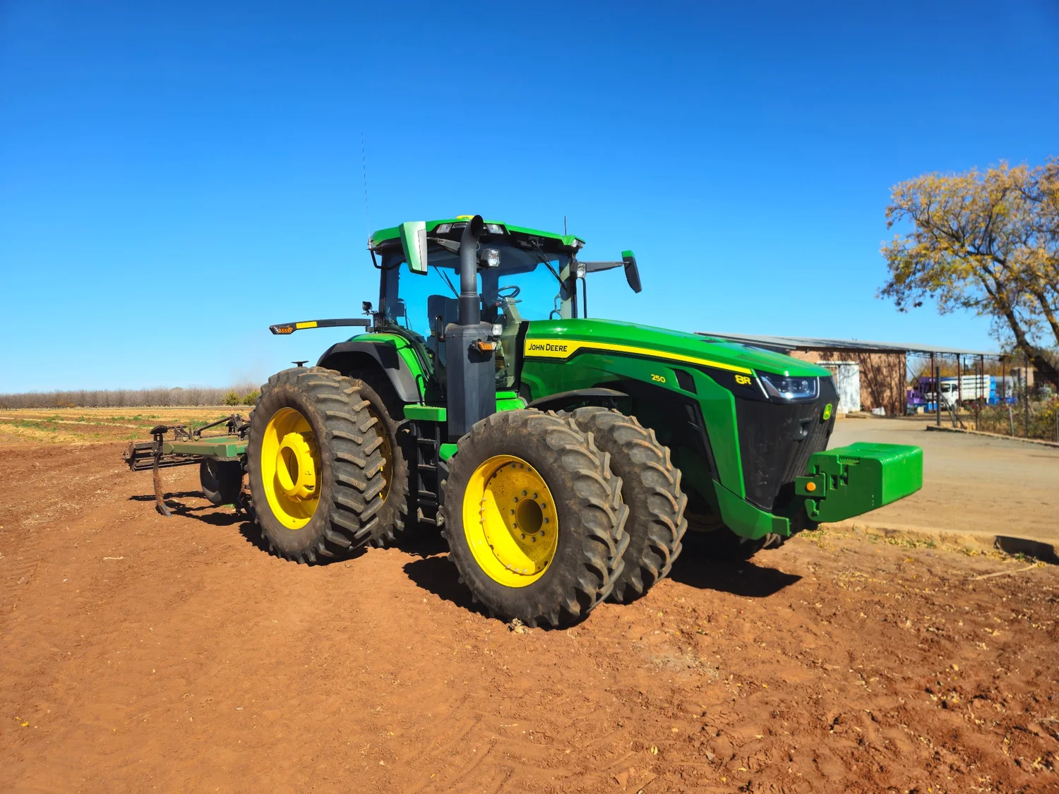 John Deere 8R 250 tractor